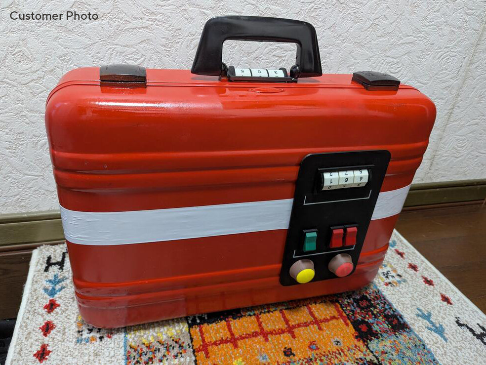Intelligence Briefcase Front Panel